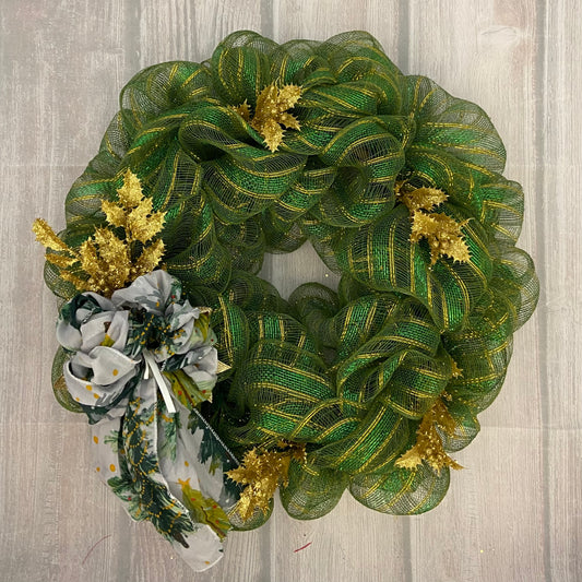The Evergreen Wrap – Christmas Wreath with Wearable Scarf