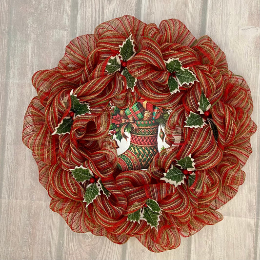 Holiday Hearth Wreath – 25” Red & Gold Christmas Elegance