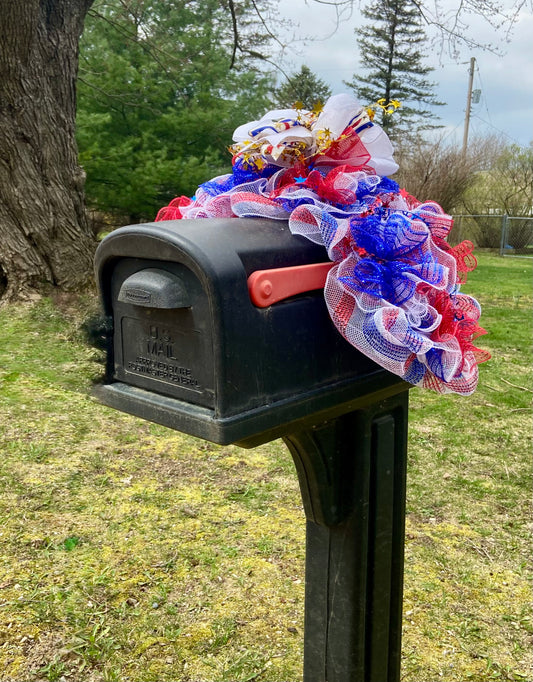 Patriotic Mesh Mailbox Topper – 3-in-1 Americana Decor