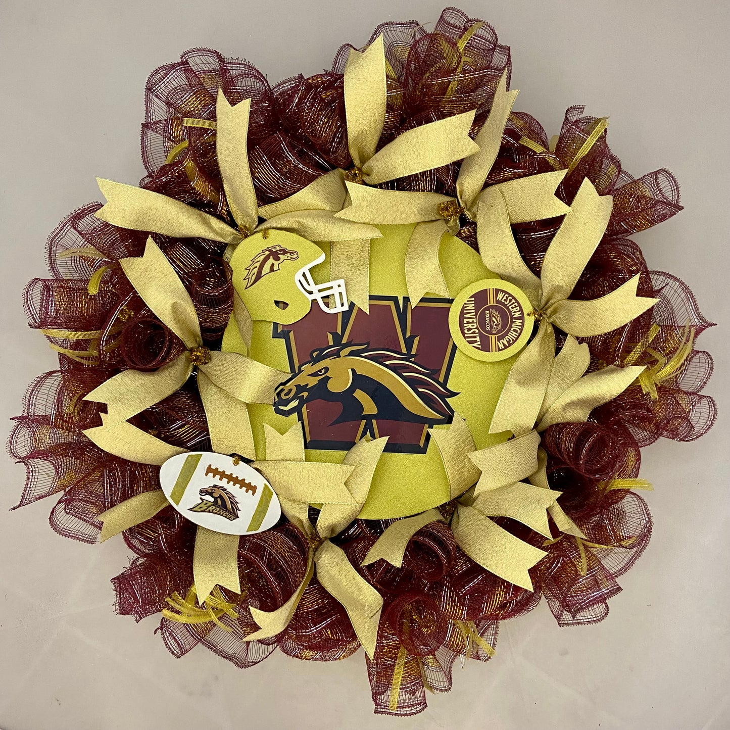 Bronco Spirit Wreath – 28” Western Michigan University Decor