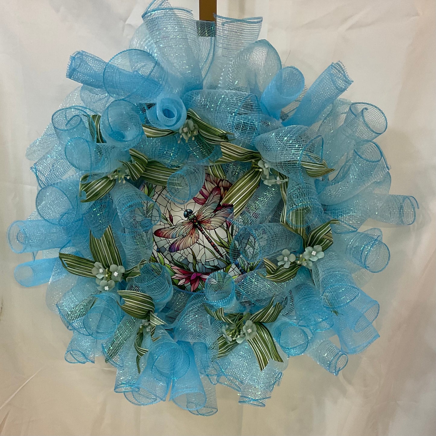 Blue Breeze Dragonfly Wreath – 25” Summer Mesh Door Décor