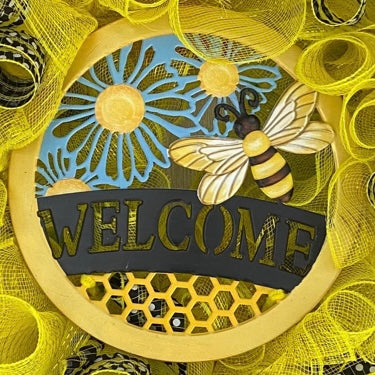 Honeycomb Hello – 24” Bee Welcome Wreath
