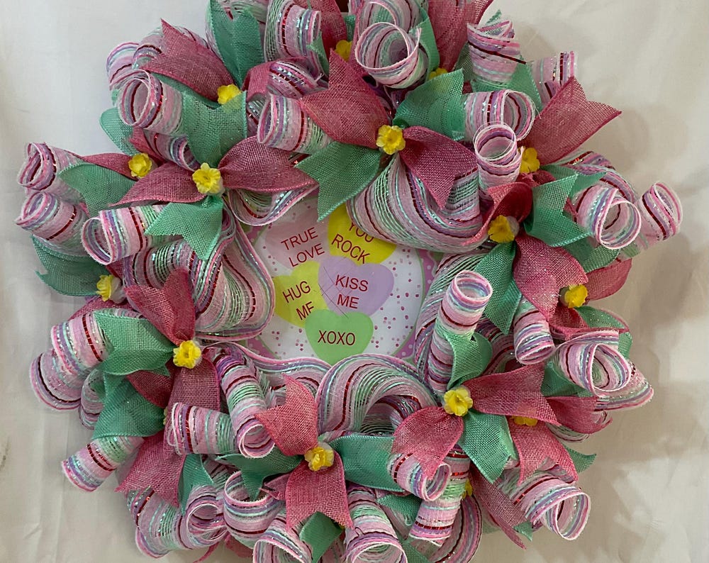 Candy Hearts & Kisses Wreath – 22” Valentine’s Mesh Delight