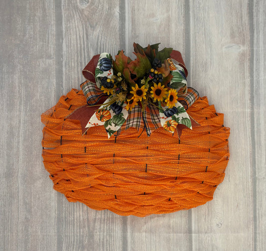 Pumpkin Patch Welcome – Autumn Mesh Wreath (22”)