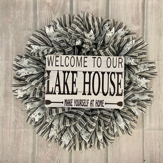 Welcome to the Lake – Custom Lake House Porch Wreath