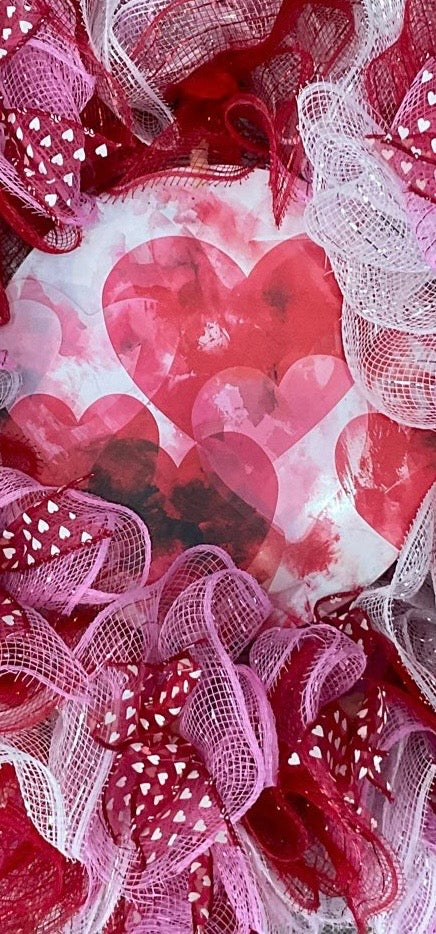 Blushing Hearts Wreath – 20” Valentine’s Day Mesh Bloom